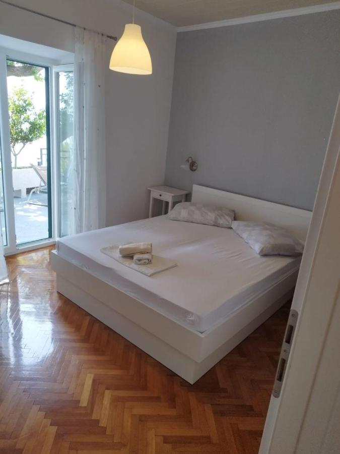 Apartments Mare - 150 M From Beach Brela Luaran gambar