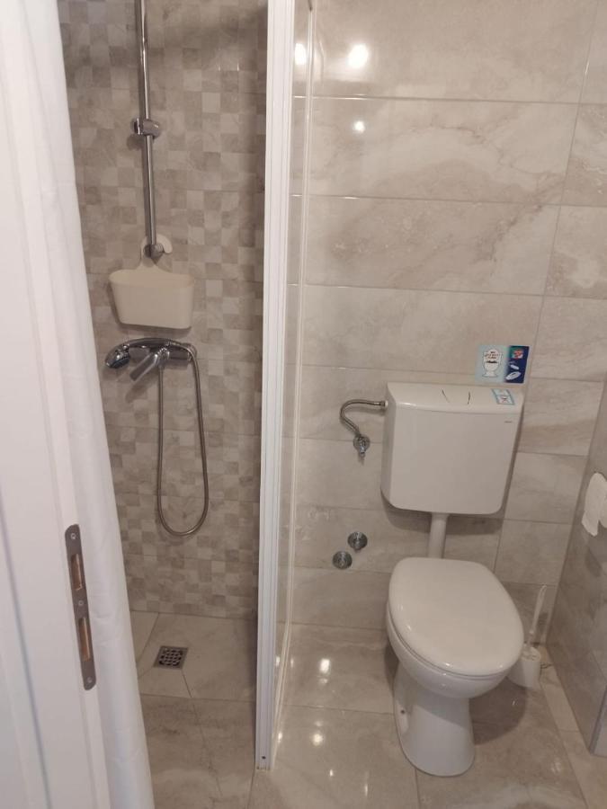 Apartments Mare - 150 M From Beach Brela Luaran gambar