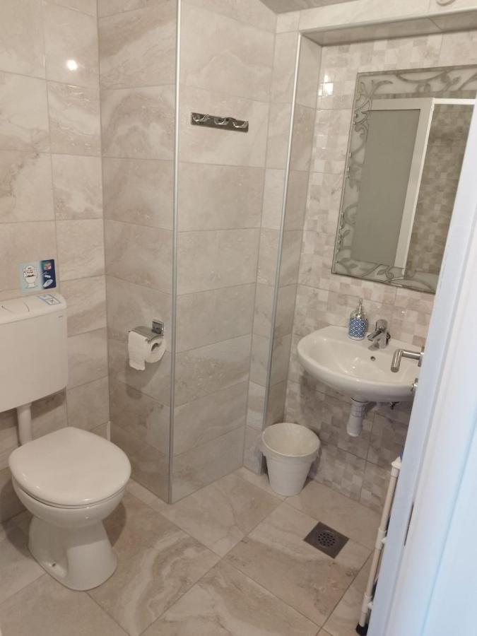 Apartments Mare - 150 M From Beach Brela Luaran gambar