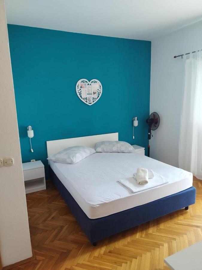Apartments Mare - 150 M From Beach Brela Luaran gambar