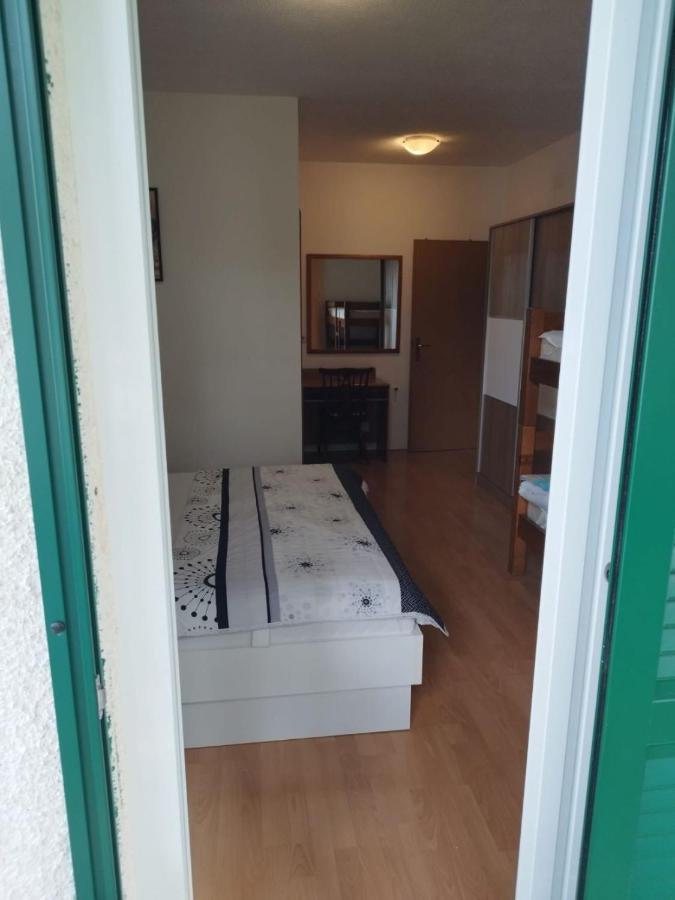 Apartments Mare - 150 M From Beach Brela Luaran gambar